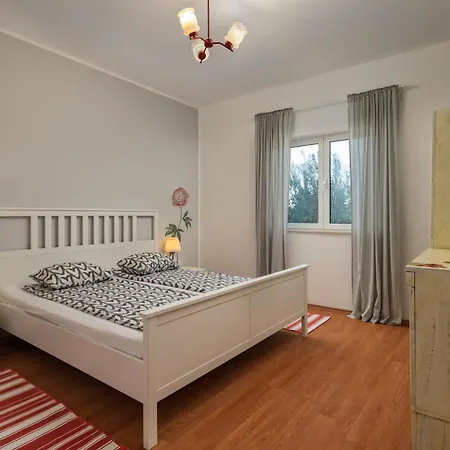 Villa Mirkov San *