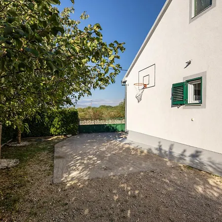 Villa Mirkov San *
